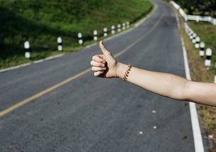 (一人之下手游玩的人多吗)一人之下手游，还能畅玩吗？全面解析与常见问答